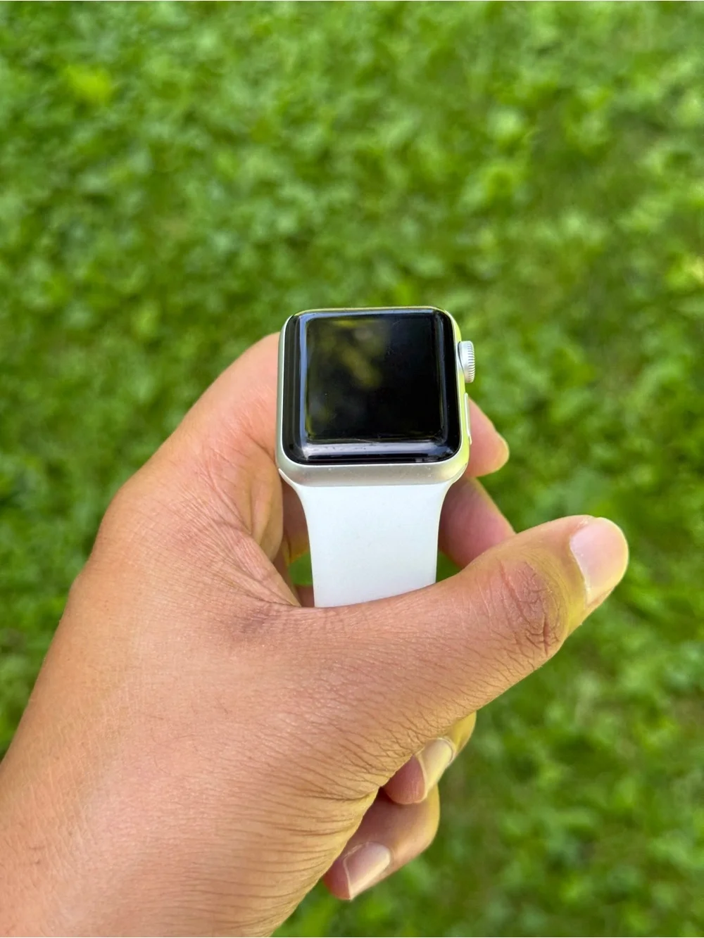 Apple Watch Series 3 (GPS) 38mm Aluminum Case with White Sport Band Watch